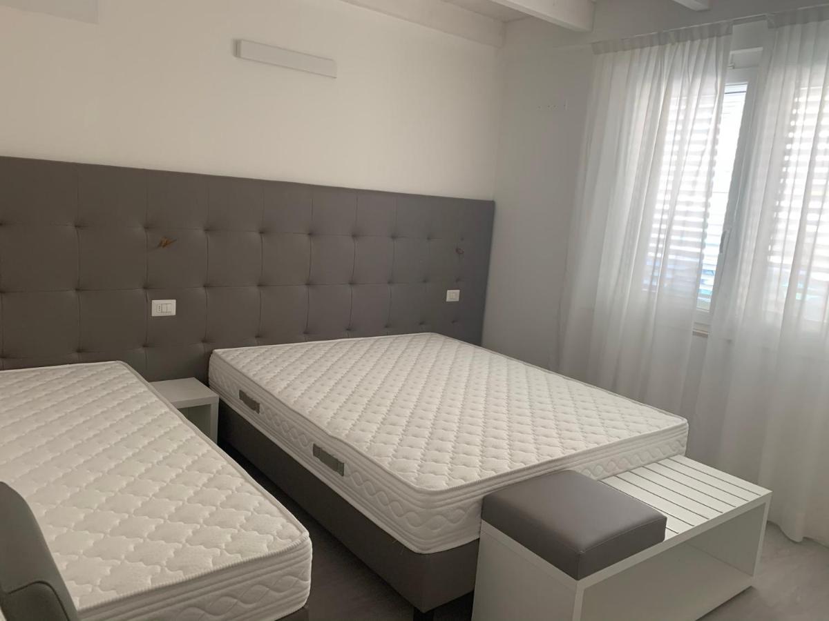 Apparthotel Ardea Riccione Exteriör bild