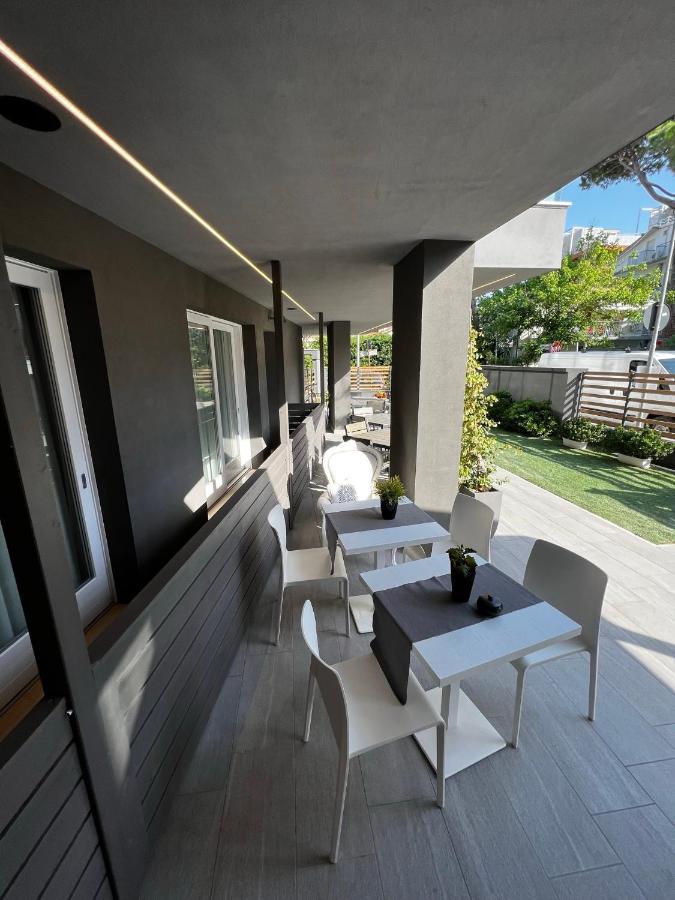 Apparthotel Ardea Riccione Exteriör bild