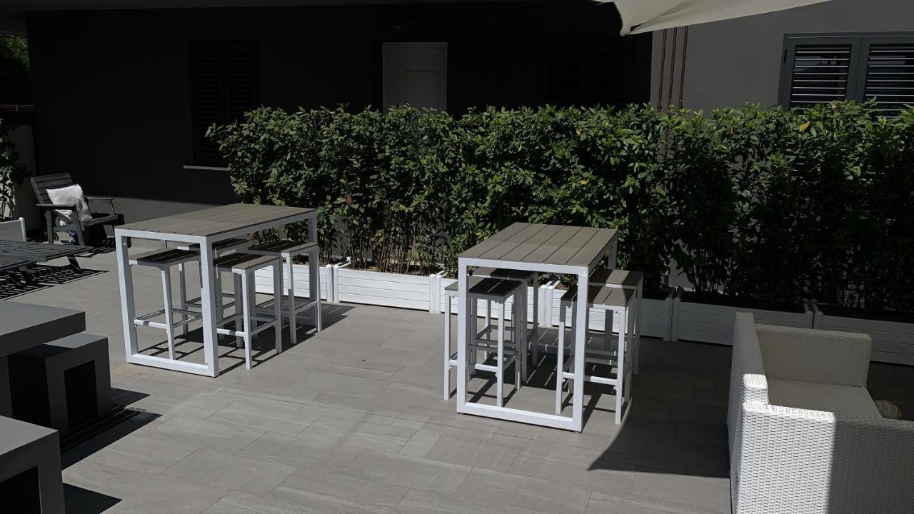 Apparthotel Ardea Riccione Exteriör bild