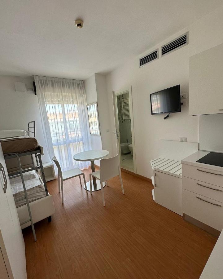 Apparthotel Ardea Riccione Exteriör bild